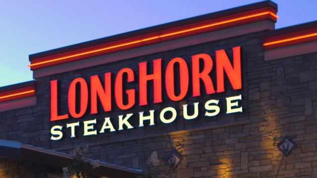 Darden Restaurants Shareholders Elect Board, Reject Disclosure Proposal